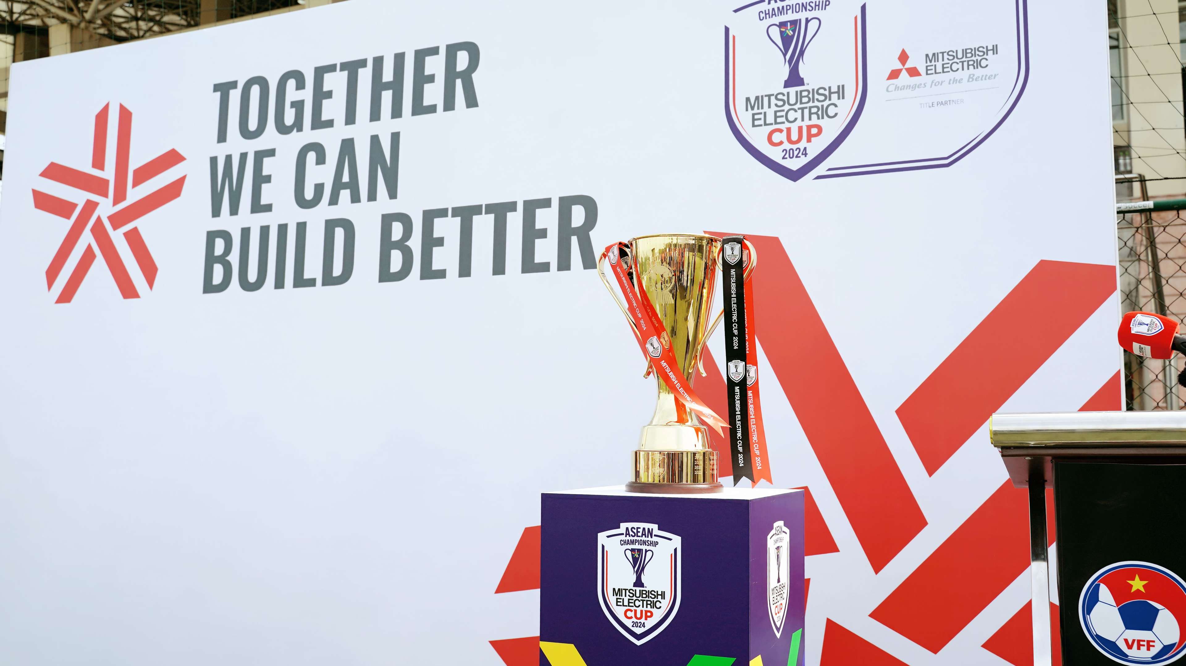 歷史與現代 歷史與現代